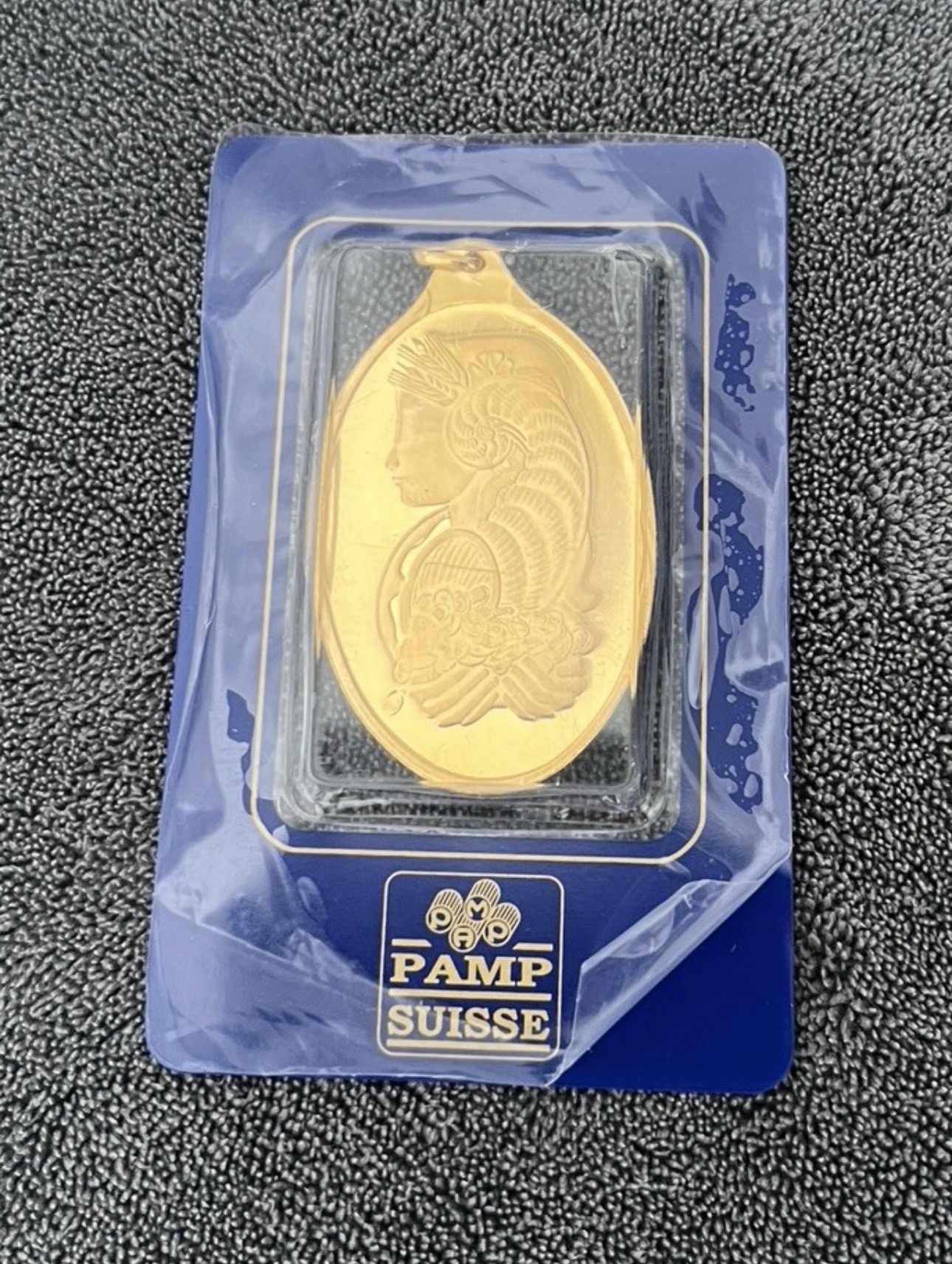 Pamp .9999 1/2 Oz Fine Gold Lady Fortuna Oval Pendant New HALF OUNCE 15.85G RARE